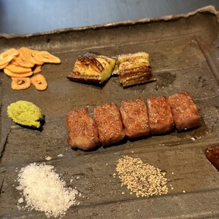 ステーキ・鉄板焼き