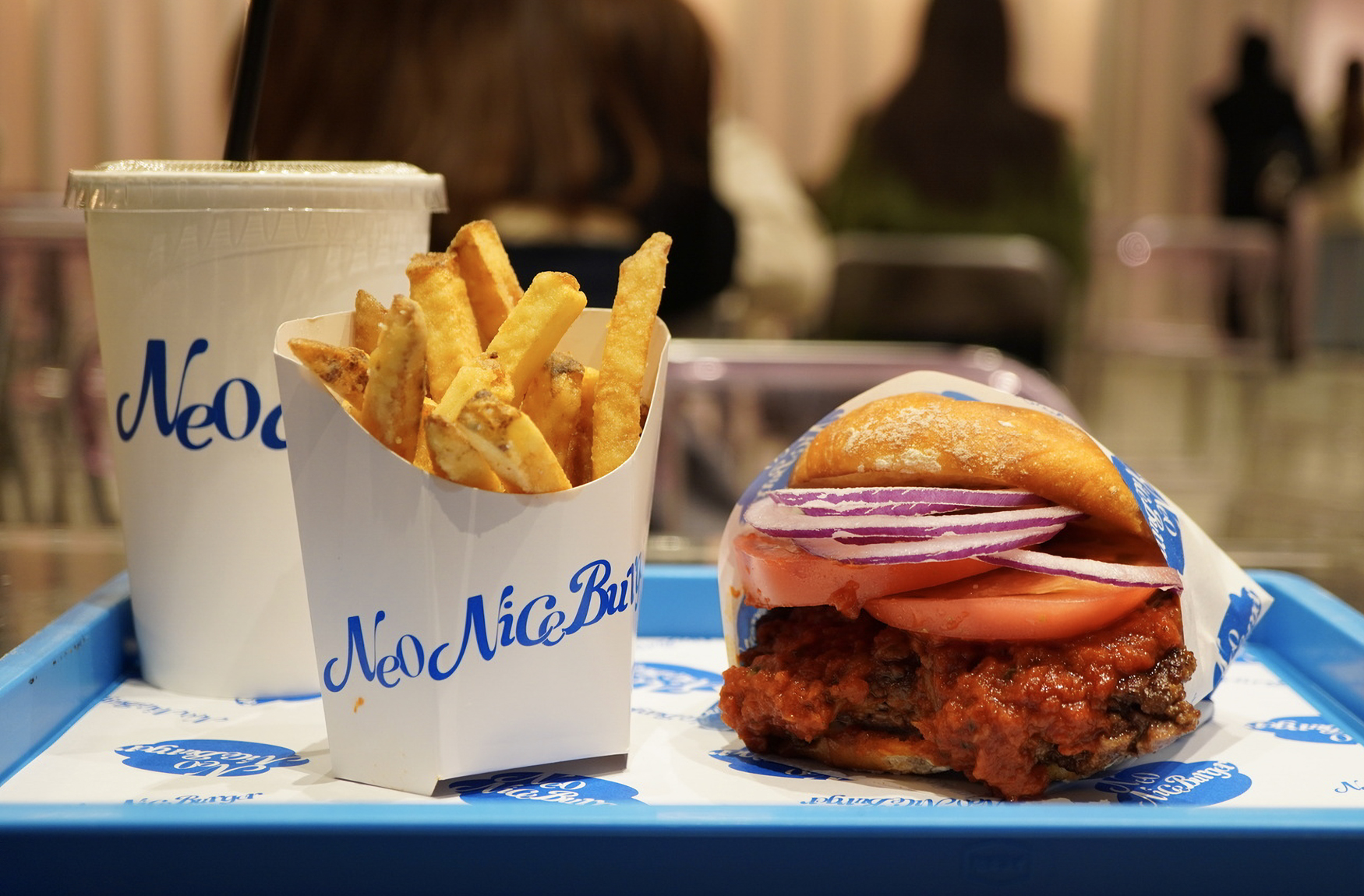 中目のやっこさん