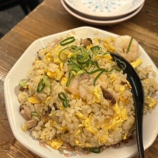 横浜中華食市 RAYARD MIYASHITA PARK