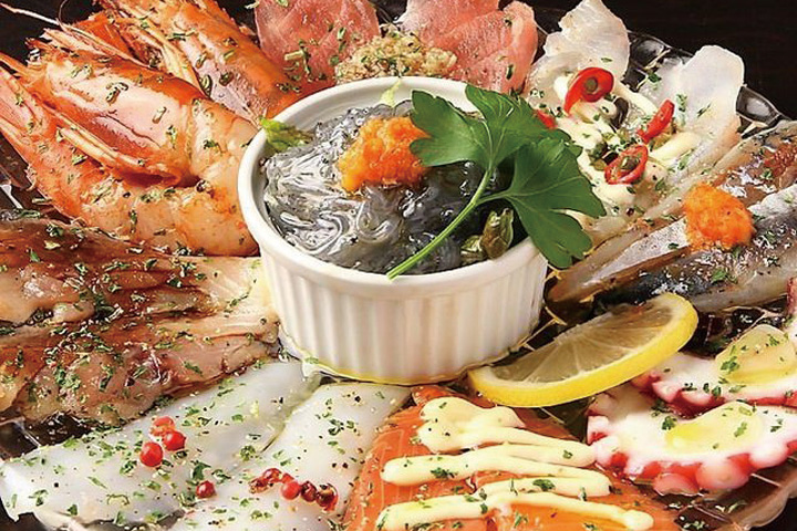 湘南バル はなたれ The Fish & Oysters