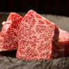 家蔵 - 料理写真:精肉卸直営店ならでは！良質な黒毛和牛を一頭買い