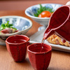 ももふく - メイン写真:日本酒注ぎ