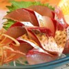 英屋 - 料理写真:活きじめ清水鯖刺身