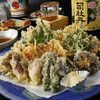 たこ安 - 料理写真:野菜天ぷら☆このボリュームで880円！御注文を頂いてから野菜を切るなど、確かな味をそのままお届け！