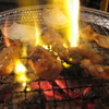 綾屋 - 料理写真:七輪で焼いたお肉はビールとの相性ピッタリ