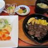 ベルベル　ソル - 料理写真:ｻｲｺﾛｽﾃｰｷ&ｴﾋﾞﾁﾘ