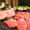 黒毛和牛焼肉 白か黒 - メイン写真: