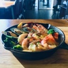 エメラルドオーシャンサイド - 料理写真:エビとムール貝のアヒージョ