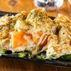 大衆酒場 ゑびす - 料理写真:香り良く、見栄えも良いお店自慢の一品『炙りポテトサラダ』