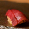 熟成鮨 万 - 料理写真:熟成させるため、熟成できるマグロを選ぶ