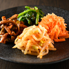 KOREAN IZAKAYA ジャン - 料理写真:本日のナムル盛り