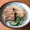 Shimasoba Ichibanchi - 料理写真:三枚肉そば　皮付きの豚バラ肉