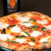 Pizzeria Napoletana Don Ciccio - 料理写真:本場ナポリを実感する逸品『水牛モッツァレラのマルゲリータ』