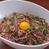Ramu Tokyo - 料理写真:＜とろ桜フレークご飯＞ アツアツのご飯に フレーク状に冷凍した桜肉をのせて、わさび醤油ときざみ海苔をかけたものです。 ご飯の上でお肉がとろけたタイミングで お召し上がりください。