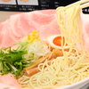 醤油らーめん ピース - メイン写真: