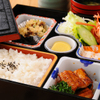 四万十屋 - 料理写真:ころばし弁当：1200円　リーズナブルに四万十川の幸が味わえるお弁当。川海老、青さ海苔、ごり、ウナギ(養殖)など四万十の幸をご賞味ください。