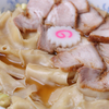 らーめん 高尾 - 料理写真:さっぱりとしていて老若男女問わず人気『チャーシューワンタンメン』