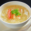 Koube Motomachi Bekkam Botanen - 料理写真:蟹肉入りふかひれスープ　