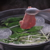 Ramu Tokyo - 料理写真:＜しゃぶしゃぶ＞でこぽんのポン酢でさっぱりと。焼肉、刺身とはまた違った馬肉の魅力を味わえます。