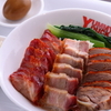 Yami Dakku - 料理写真:香港スタイルのローストダックをなじみ深い丼や麺にアレンジ