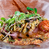 満月堂 - メイン写真:季節の鮮魚のカルパッチョ_旬のお魚に野菜や果物のソースをあわせて