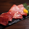 黒毛和牛焼肉 白か黒 - メイン写真: