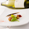シェ トモ - 料理写真:フランス産の濃厚な味わいのフォアグラ クランベリーのソースで