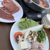 Janoku Ba-Bekyu- - 料理写真:鶏豚牛セット　鍋