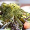 ぱいかじ - 料理写真:さっぱりとした味わいを楽しめる『海ぶどうサラダ』
沖縄の特産品、海ぶどうに自家製ドレッシングをプラス。箸休めにぴったりのヘルシーメニューです。
