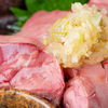 Nikusashi Izakaya Nikuibouzu - 料理写真:シンプルな肉刺しで確かめるお肉の魅力