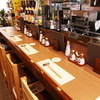 酒と肴と子ども食堂あら川 - メイン写真:カウンター