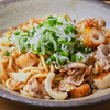 もんじゃ駒と - メイン写真:もっちり太麺焼きそば［塩ガーリック］