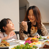 ENRICH - メイン写真:ワンちゃんと一緒に食事シーン