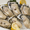 OysterBar OISSU - 생굴: 큰 접시에 담아 제공