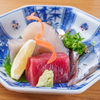 和風酒場 亀次郎 - メイン写真:刺身三種盛り合わせ