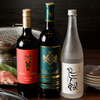 肉處 六 - メイン写真:お肉に合わせたお酒、ボトル、グラスでもご用意してます。