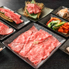 食彩和牛しげ吉 - メイン写真:料理複数　キムチの盛り合わせとナムル