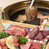 焼肉 すご六 - メイン写真:すご六盛焼いているところ