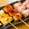 炭火活烹三是 - メイン写真:串焼盛