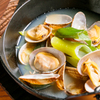 すす流 - メイン写真:大粒あさりと寿ネギの酒蒸し