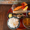 炉端ノいとおかし - 料理写真:朝食限定メニュー
鮭定食
脂の乗った肉厚の鮭を
自家製の地に漬け込み、日本古来の手法
天日干しをすることで旨みを最大限に凝縮した
朝食のスタンダードを昇華させた究極の朝ごはん。
土鍋で炊き上げた
お米マイスター選定のこだわりのお米など
こだわり抜いた素材を是非ご堪能ください。