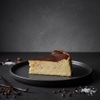tone. - 料理写真:バスクチーズケーキ