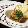 MEDUSA STAND - 料理写真:マグロとアボカドのタルタル　アボカドオイルとバルサミコのヴィネグレット1449円