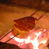 伊藤グリル - 料理写真:神戸元町の老舗洋食屋「伊藤グリル」の伝統、炭火焼きステーキ。