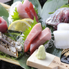 寿司ダイニング甚伍朗 - 料理写真:相模湾の選りすぐりの海の幸を堪能！　『刺身の盛り合わせ』