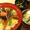 菊丸 - 料理写真:お食事メニュー　穴子入り五目ちらし\1.030　ランチタイムにはドリンク、デザート付き