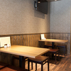 彩波 - メイン写真:内観カウンター席・テーブル席