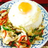 タイ料理専門店　TAI THAI - 料理写真:ガッパオプラムックカイダオ