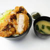 Kikyouya Kuromitsuan - 料理写真:山梨かつ丼。肉厚でジューシーなかつ丼。ボリューム満点です。