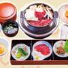 桜なべ 中江 - 料理写真:馬刺し、桜鍋など、中江の看板料理を一通りお楽しみいただける
ランチセットです。